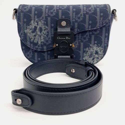 Fabric Tears Saddle Pouch Strap bag - Dior - Modalova