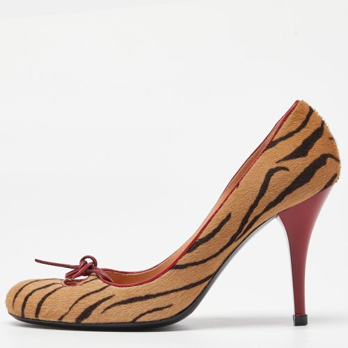 Red Zebra Print Calfhair Pointed Toe Pumps Size 34 - Casadei - Modalova