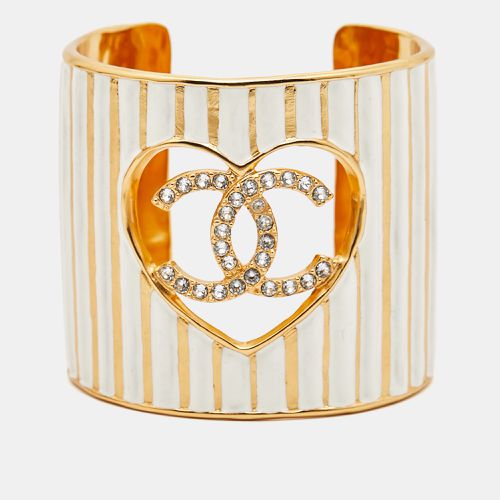 CC Heart Crystals Enamel Tone Cuff Bracelet - Chanel - Modalova