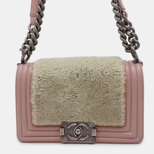 Leather and Shearling Boy Bag - Chanel - Modalova