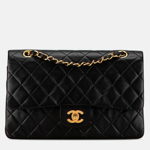 Medium Classic Lambskin Double Flap Bag - Chanel - Modalova