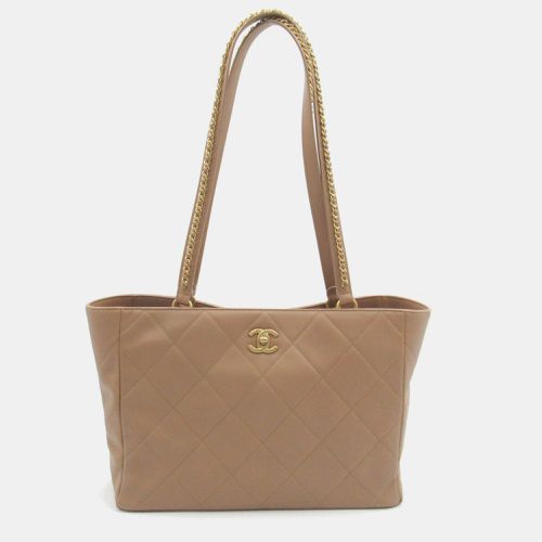 Calfskin Quilted Book Pocket Shopping Tote Bag - Chanel - Modalova