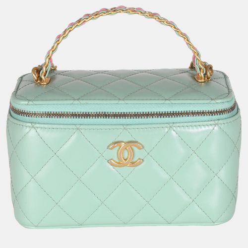 Quilted Lambskin Pick Me Up Vanity Case - Chanel - Modalova