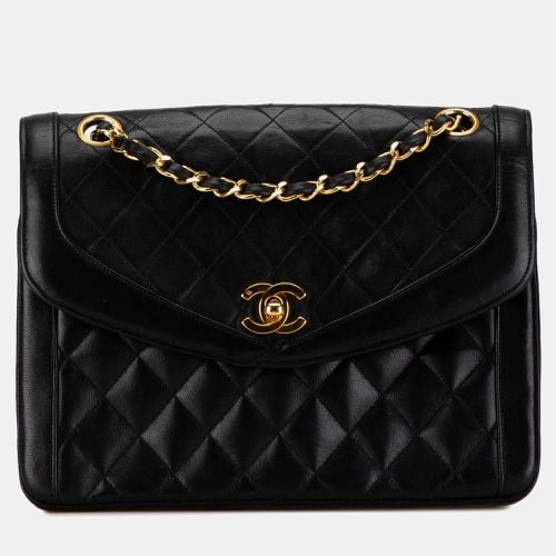 Lambskin Leather CC Quilted Flap Bag - Chanel - Modalova