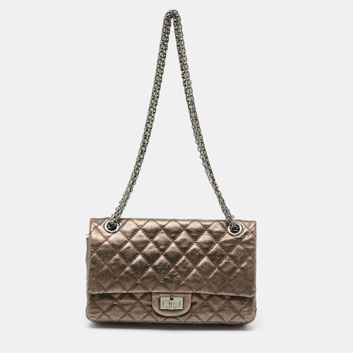 Quilted Aged Leather Reissue 2.55 Classic 225 Flap Bag - Chanel - Modalova