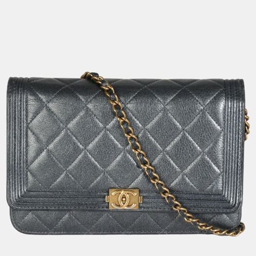 Gunmetal Quilted Lambskin Boy Wallet On Chain - Chanel - Modalova