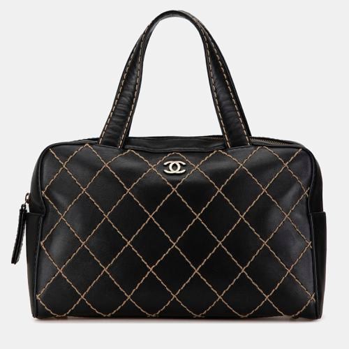 Lambskin CC Wild Stitch Handbag - Chanel - Modalova