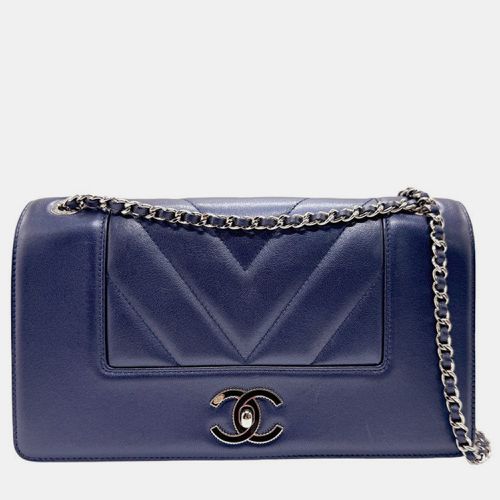 Navy Silver Lambskin V Stitch Shoulder Bag - Chanel - Modalova