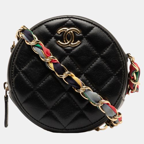 CC Quilted Lambskin Ribbon Round Clutch With Chain - Chanel - Modalova