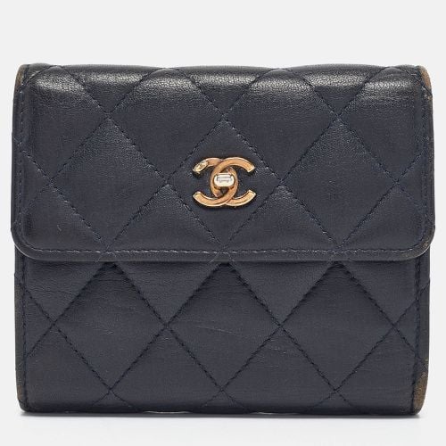 Quilted Leather CC Trifold Wallet - Chanel - Modalova