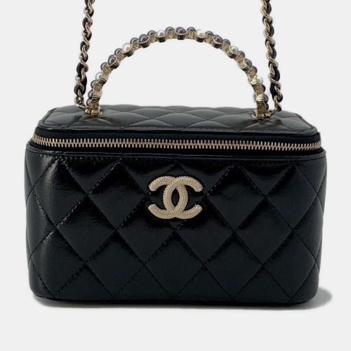 Lambskin Matelasse Coco Mark Vanity Chain Shoulder Bag - Chanel - Modalova