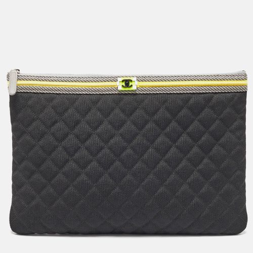 Grey Quilted Nylon Fluo Boy O-Case Pouch - Chanel - Modalova