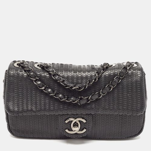 Embossed Leather Small Classic Single Flap Bag - Chanel - Modalova