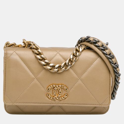 Quilted Lambskin 19 Wallet on Chain - Chanel - Modalova