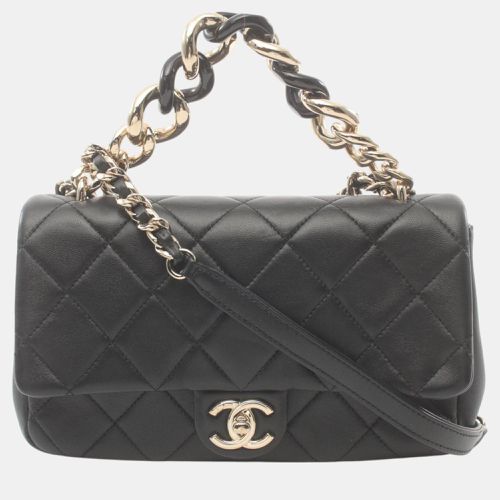 Lambskin Matelasse Shoulder Bag - Chanel - Modalova