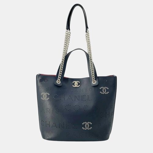 Coco Mark Punching Leather Tote Bag - Chanel - Modalova