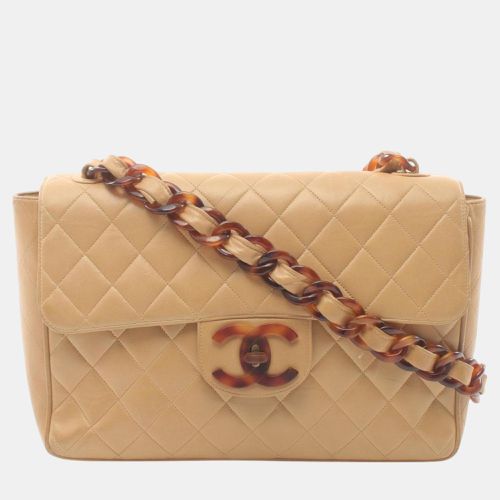 Lambskin Matelasse Shoulder Bag - Chanel - Modalova