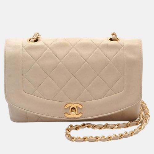 Medium Lambskin Diana Flap - Chanel - Modalova