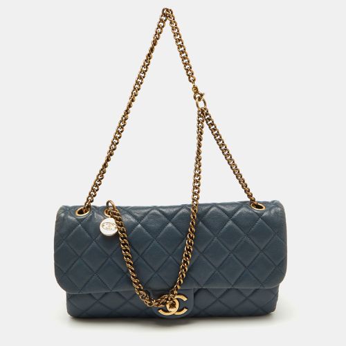 Quilted Leather CC Crown Flap Bag - Chanel - Modalova