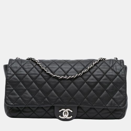 Jumbo Quilted Lambskin Coco Rain Flap - Chanel - Modalova