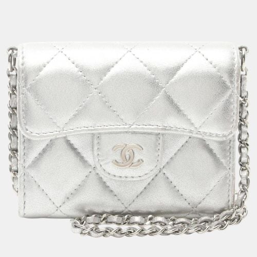 Leather Matelasse Shoulder Bag - Chanel - Modalova