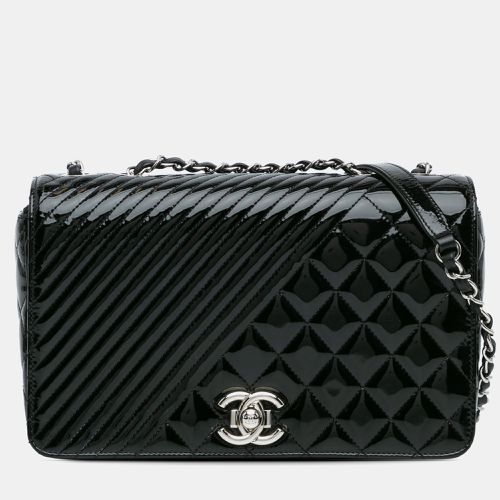 Medium Patent Coco Boy Flap - Chanel - Modalova