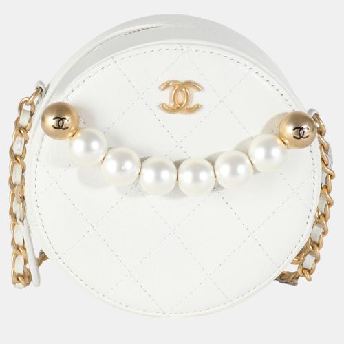 Quilted Lambskin Pearl Round Clutch With Chain - Chanel - Modalova