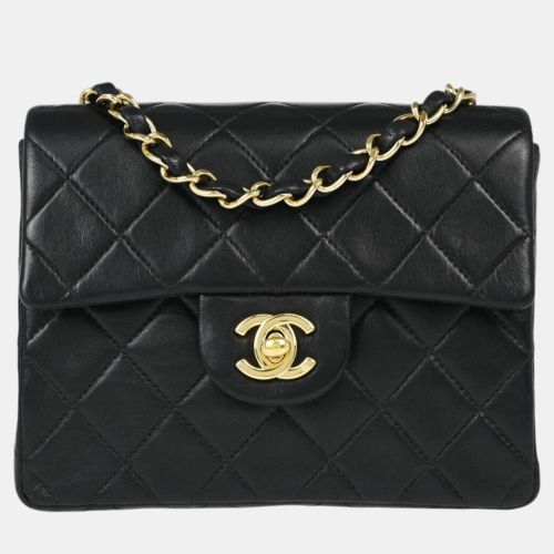 Lambskin Leather Classic Square Flap Shoulder Bag - Chanel - Modalova