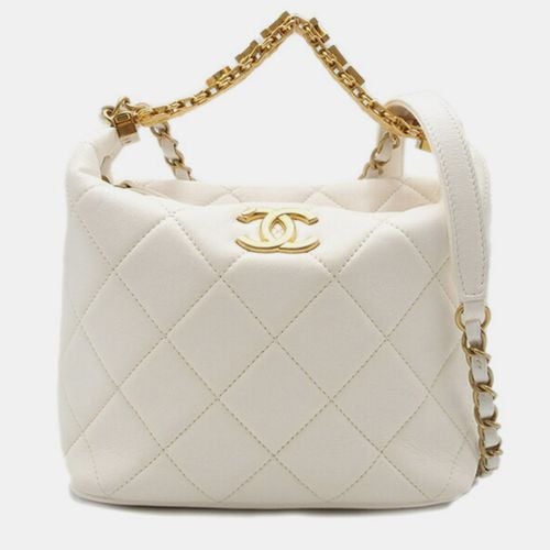 Quilted Lambskin CC Crystal Signature Chain Hobo - Chanel - Modalova