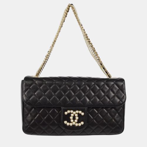 Lambskin Artificial Pearl Shoulder Bag - Chanel - Modalova