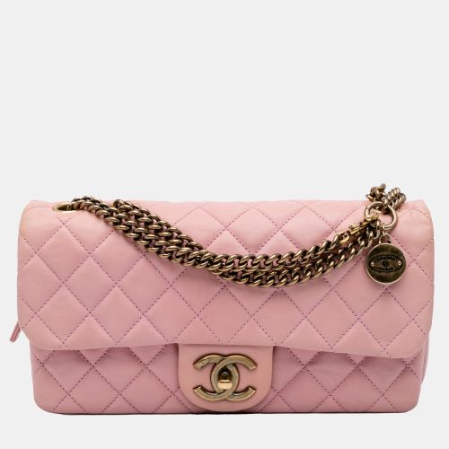 Quilted Calfskin CC Crown Flap - Chanel - Modalova