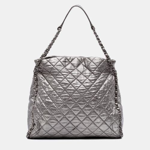 Large Quilted Metallic Calfskin Chain Me Hobo - Chanel - Modalova