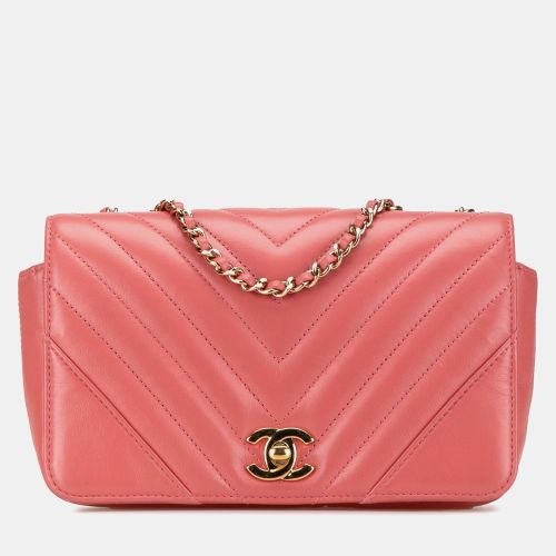 Mini Chevron Calfskin Statement Flap - Chanel - Modalova
