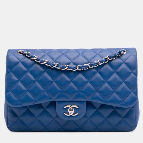 Classic Jumbo Double Flap Lambskin Leather Shoulder Bag - Chanel - Modalova