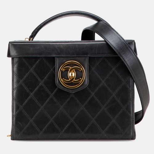 CC Stitched Calfskin Turnlock Vanity Case - Chanel - Modalova