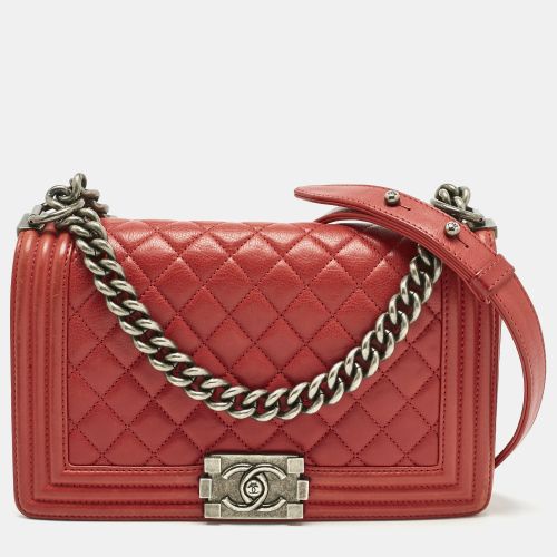 Quilted Leather Medium Classic Boy Flap Bag - Chanel - Modalova
