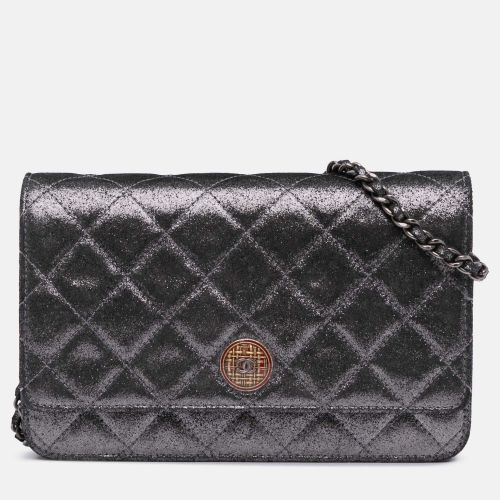 Quilted Iridescent Lambskin Tartan Button Wallet On Chain - Chanel - Modalova