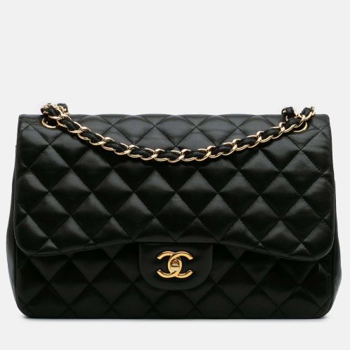 Classic Double Flap Jumbo Lambskin Shoulder Bag - Chanel - Modalova