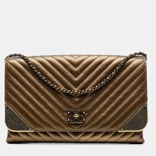 Calfskin Chevron Rock The Corner Flap - Chanel - Modalova