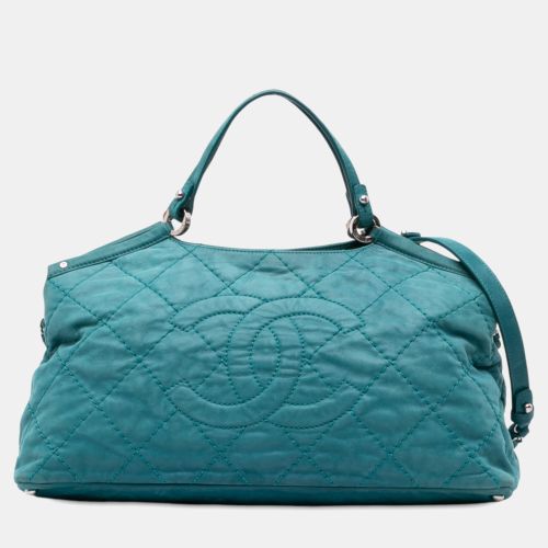 Small Iridescent Calfskin Sea Hit Tote - Chanel - Modalova