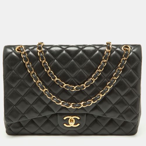 Quilted Leather Maxi Classic Double Flap Bag - Chanel - Modalova