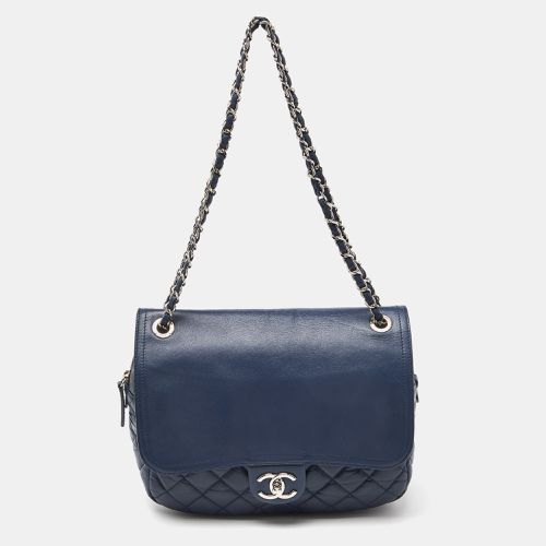 Quilted Aged Leather Flap Shoulder Bag - Chanel - Modalova