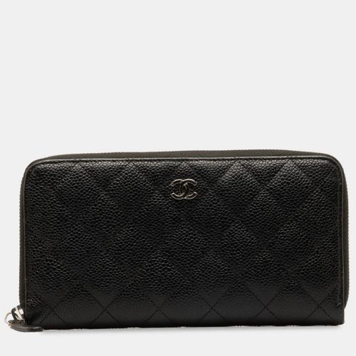 Leather Quilted Caviar Zip Around Wallet - Chanel - Modalova