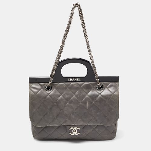 Quilted Glazed Leather Small CC Delivery Bag - Chanel - Modalova