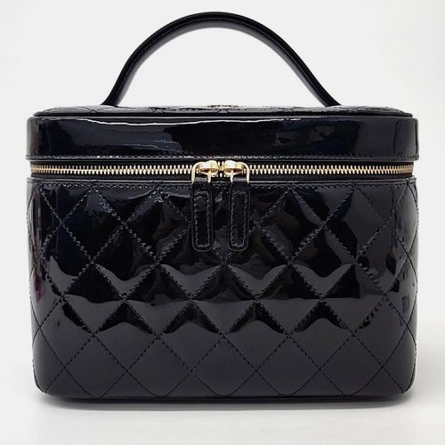 Chanel Patent Cosmetic Bag - Chanel - Modalova