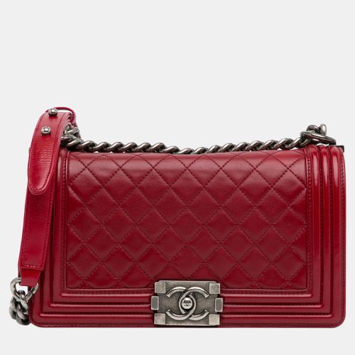 Chanel Red Medium Lambskin Boy Flap - Chanel - Modalova