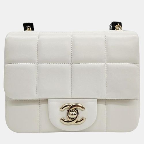 Leather Mini Cube Chain Shoulder Bag - Chanel - Modalova