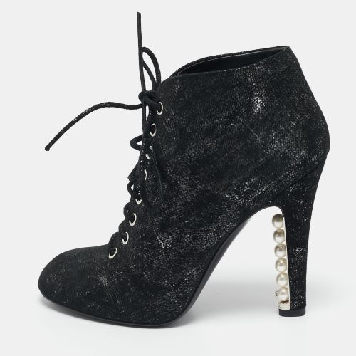 Silver Suede Pearl Heel Lace Up Ankle Boots Size 36.5 - Chanel - Modalova
