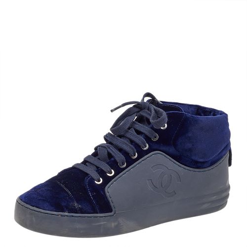 Velvet And Rubber CC High Top Sneakers Size 37.5 - Chanel - Modalova