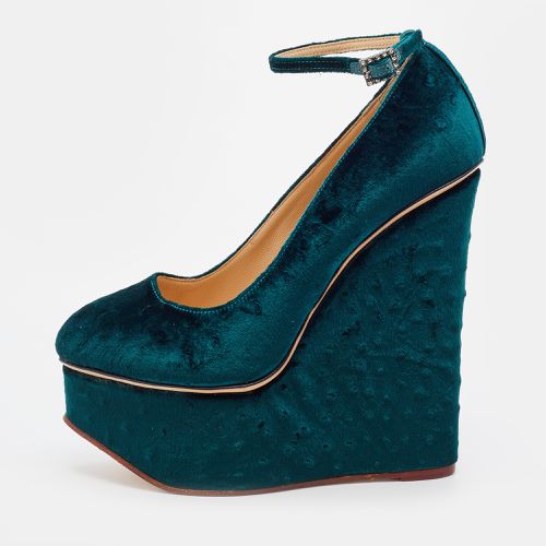 Teal Ostrich Effect Velvet Wedge Platform Ankle Strap Pumps Size 37.5 - Charlotte Olympia - Modalova